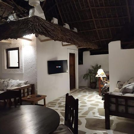 Twiga House Resort Piscina ☆☆☆☆☆ Pearl Beach واتامو المظهر الخارجي الصورة