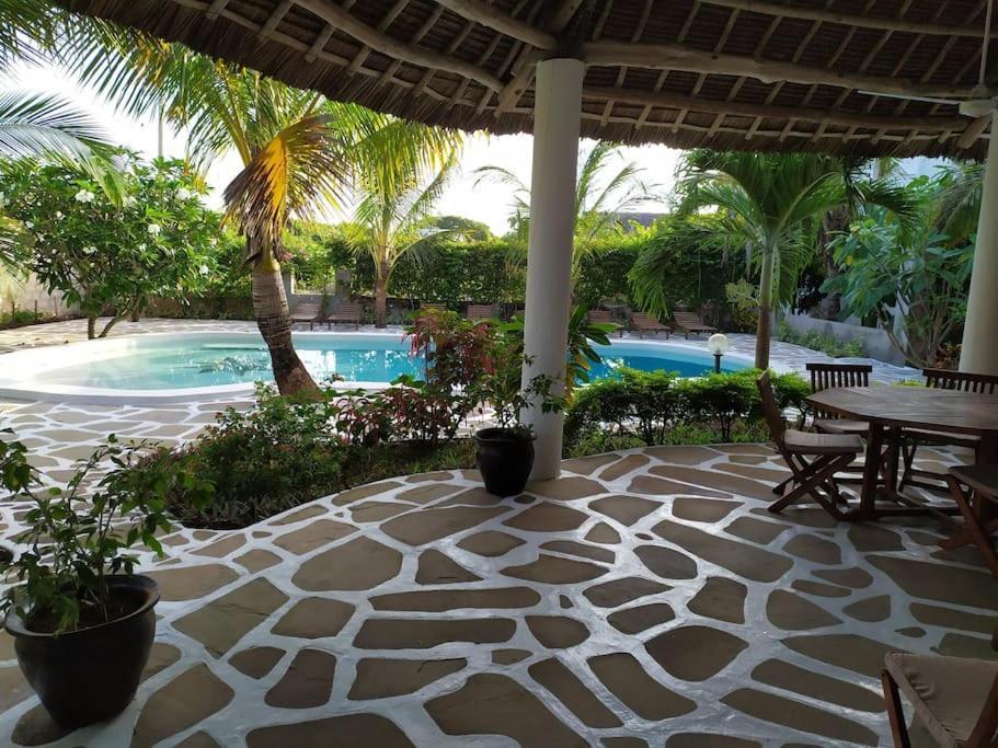 Twiga House Resort Piscina ☆☆☆☆☆ Pearl Beach واتامو المظهر الخارجي الصورة