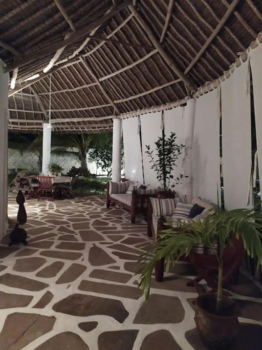 Twiga House Resort Piscina ☆☆☆☆☆ Pearl Beach واتامو المظهر الخارجي الصورة