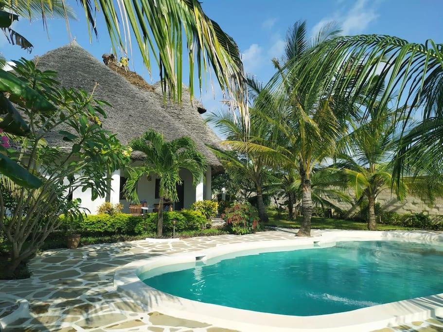 Twiga House Resort Piscina ☆☆☆☆☆ Pearl Beach واتامو المظهر الخارجي الصورة